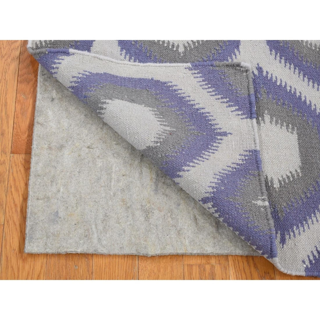 Rug 4'x6' Silver Gray Hand Woven Kilim Geometric Design Soft Wool - 3