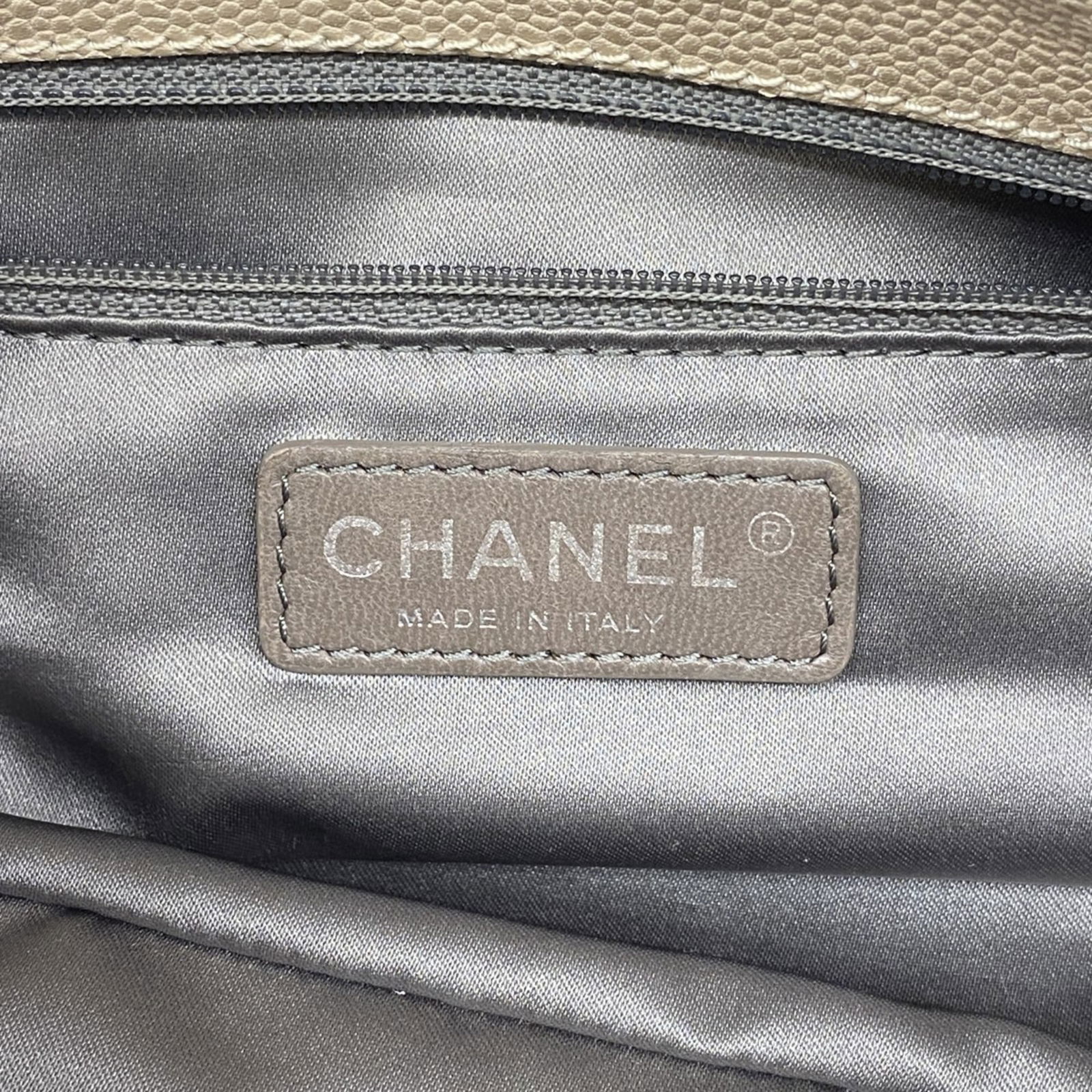 Calfskin Chanel Shoulder Bag Grained - 5
