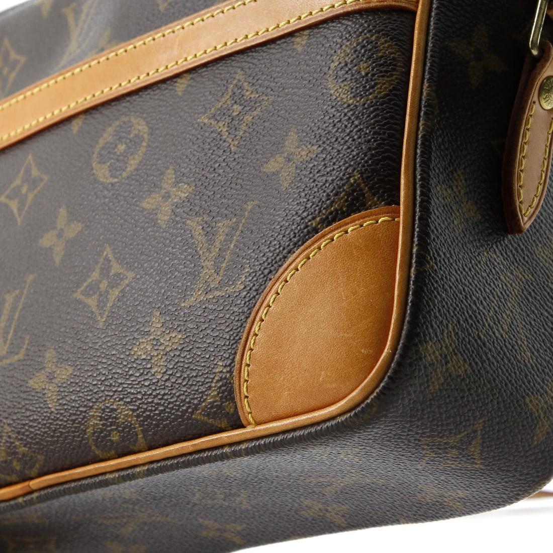 27 Louis Vuitton Trocadero Handbag Monogram Canvas - 7