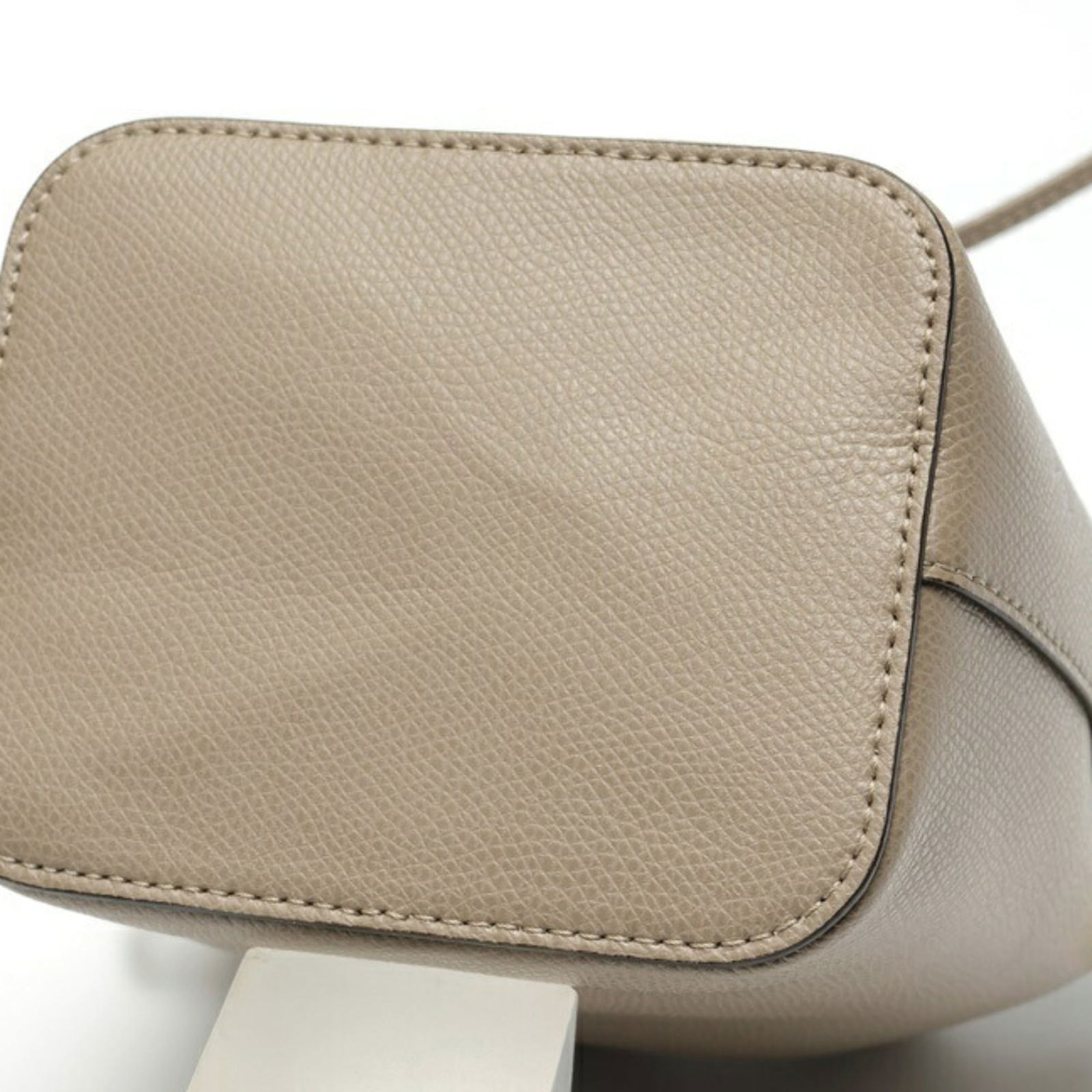 Leather Fendi Shoulder Bag - 4
