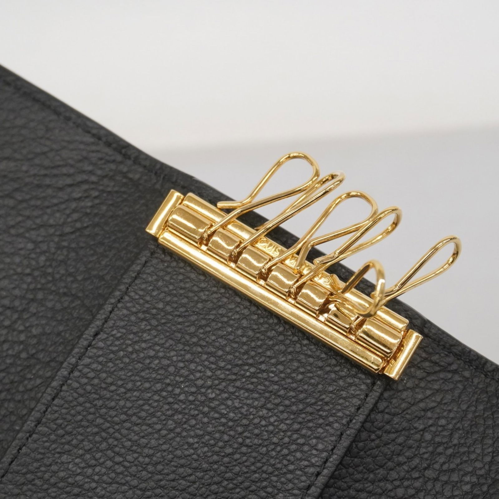 Keycase Louis Vuitton - 6