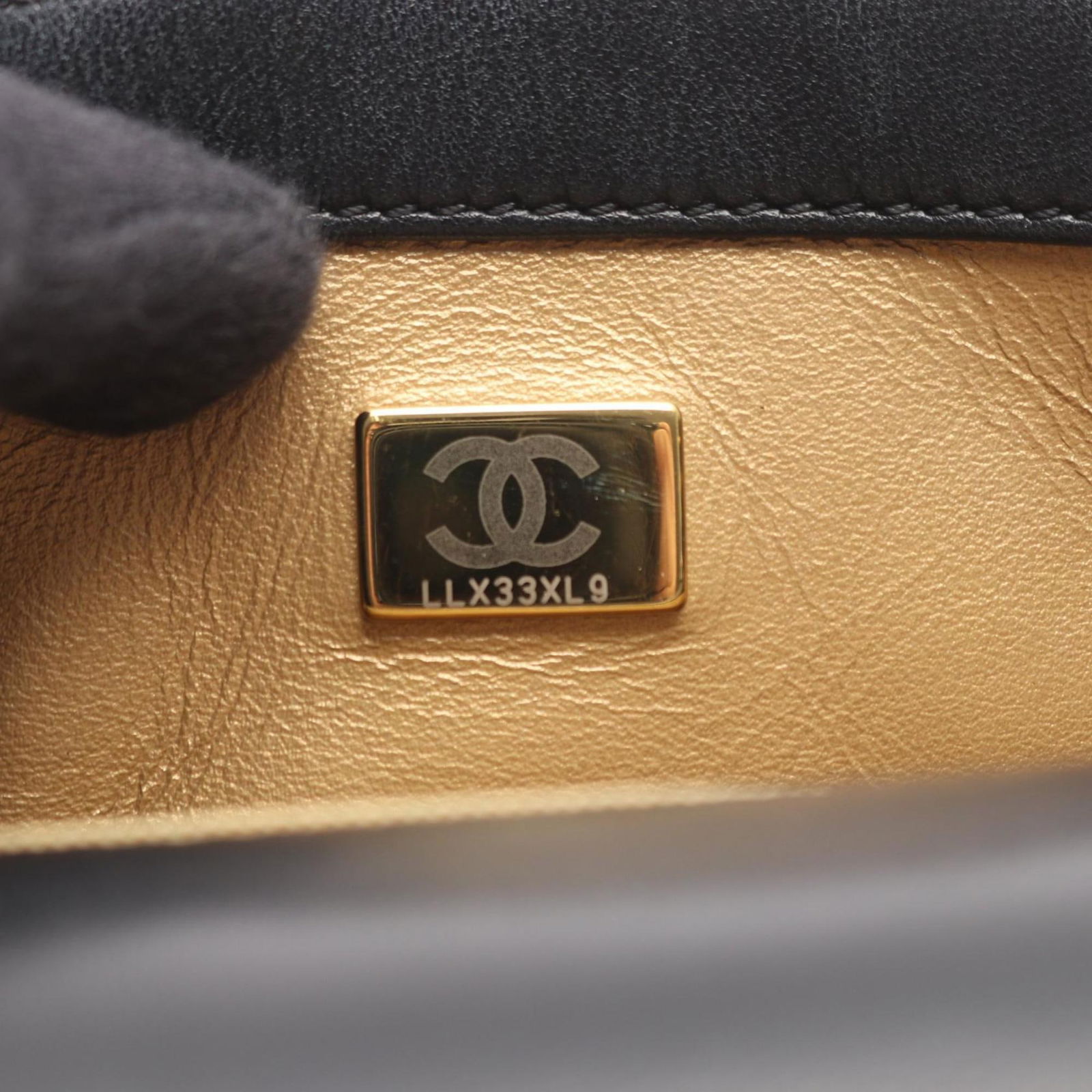 Leather Chanel Shoulder Bag - 5