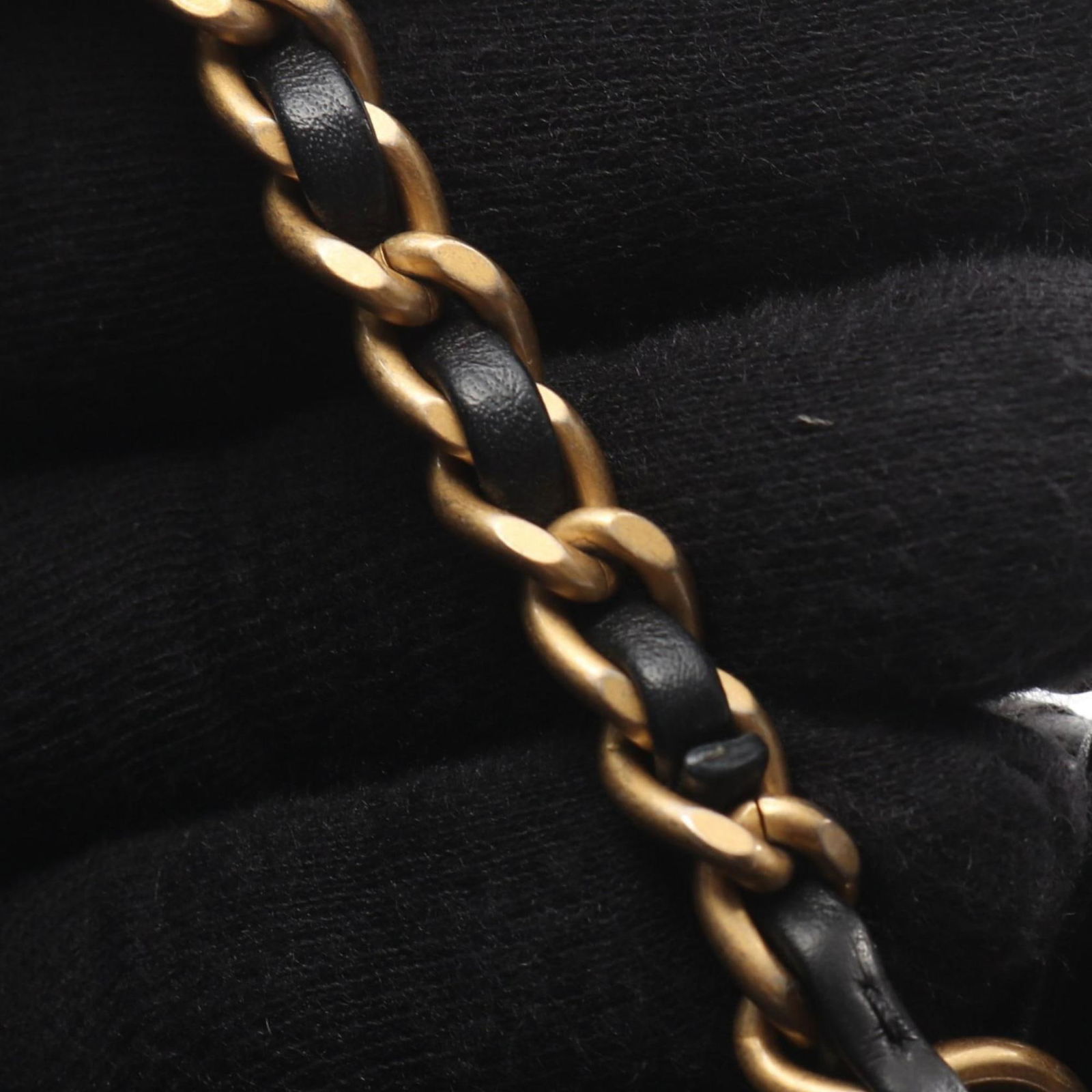 Leather Chanel Shoulder Bag - 7