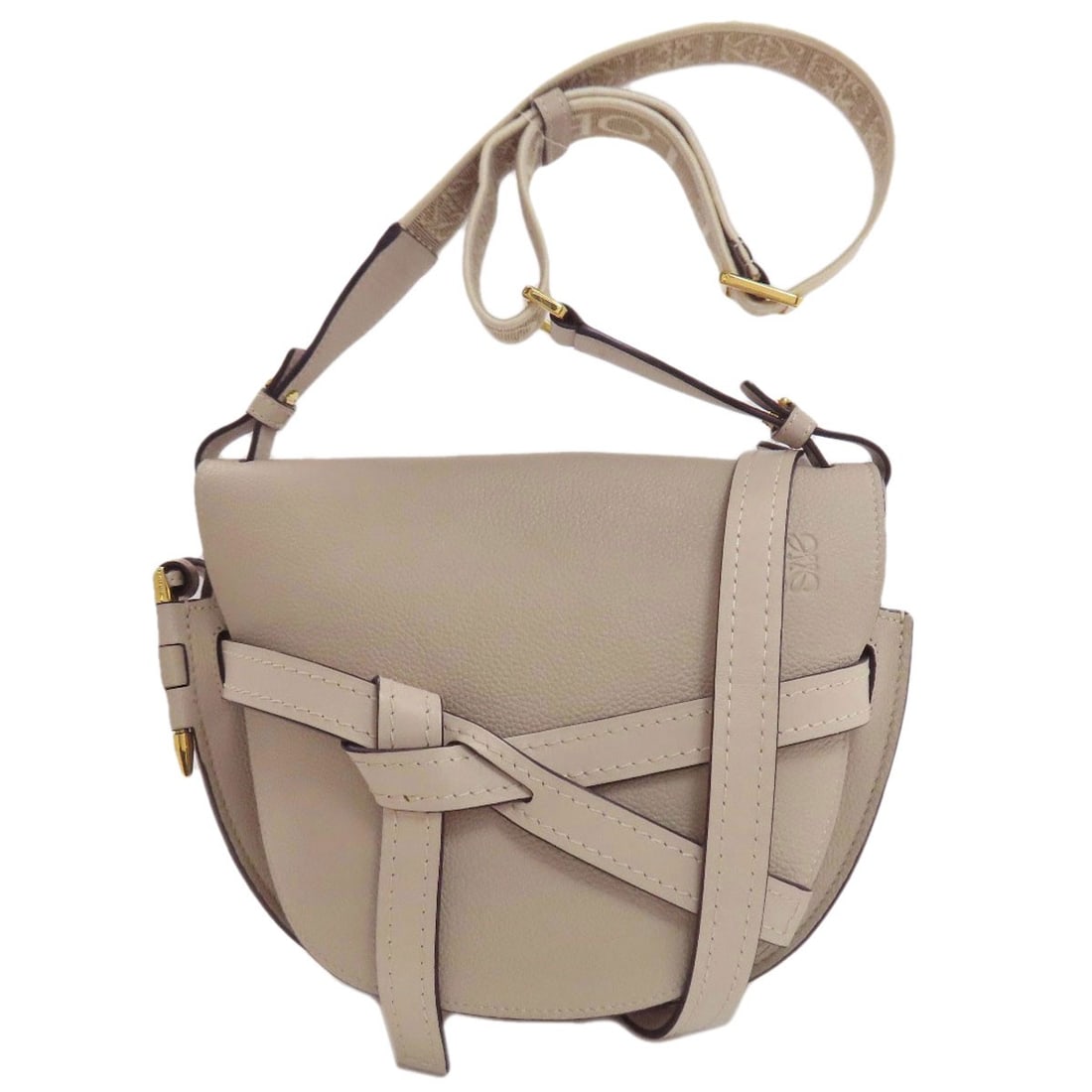 Calf LOEWE Gate bag Shoulder Bag: Calf LOEWE Gate bag Shoulder Bag This listing features Calf LOEWE Gate bag Shoulder Bag. Item specifics are provided below. Item Specifics: Brand: LOEWE Style: Shoulder Bag Exterior Material: Calf