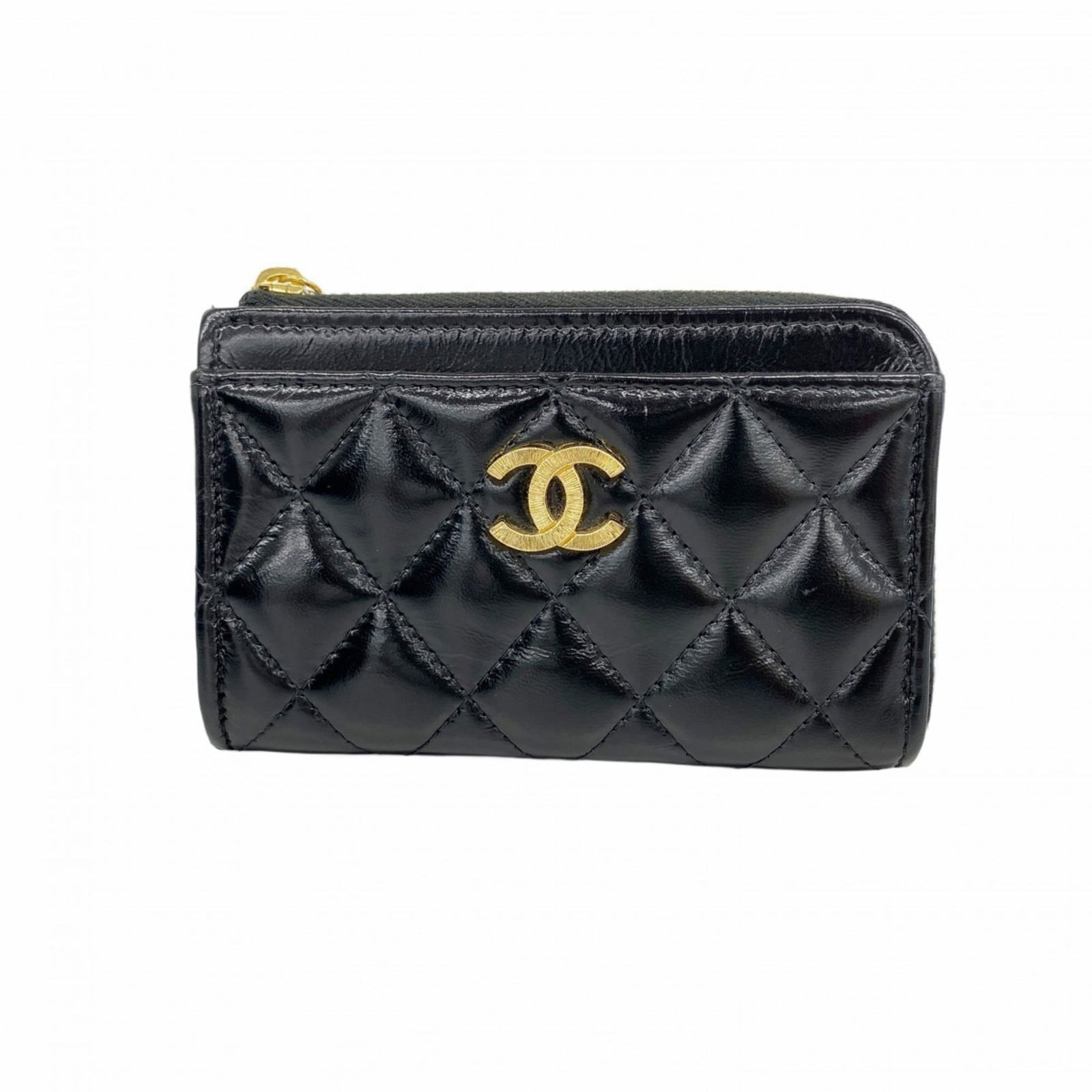 Leather Chanel Coin Purse/ Coin Case Patent: Leather Chanel Coin Purse/ Coin Case Patent This listing features Leather Chanel Coin Purse/ Coin Case Patent. Item specifics are provided below. Item Specifics: Brand: Chanel Type: Coin Purse/Coin