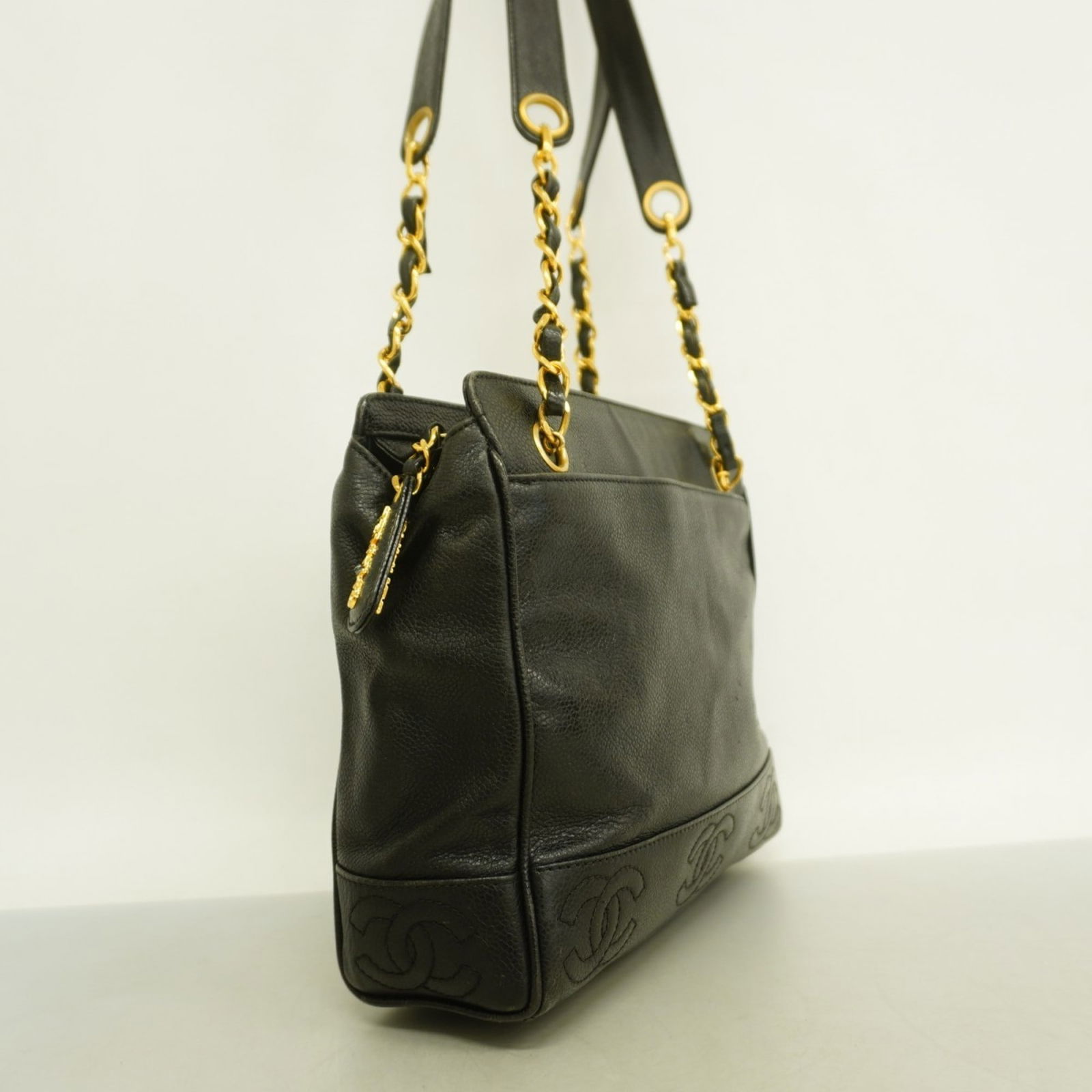 Calfskin Chanel Shoulder Bag Grained - 2