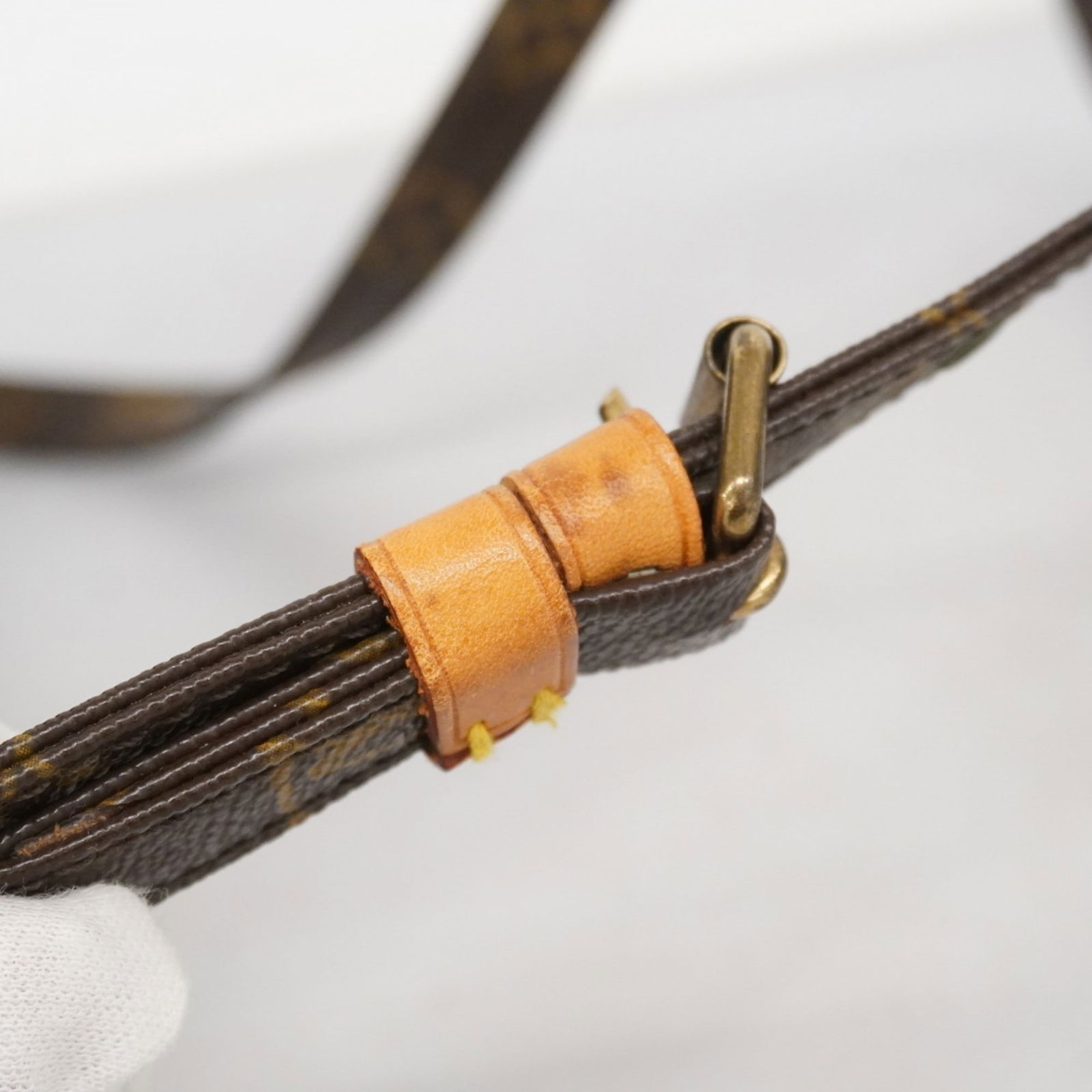 Bag Louis Vuitton Shoulder - 10