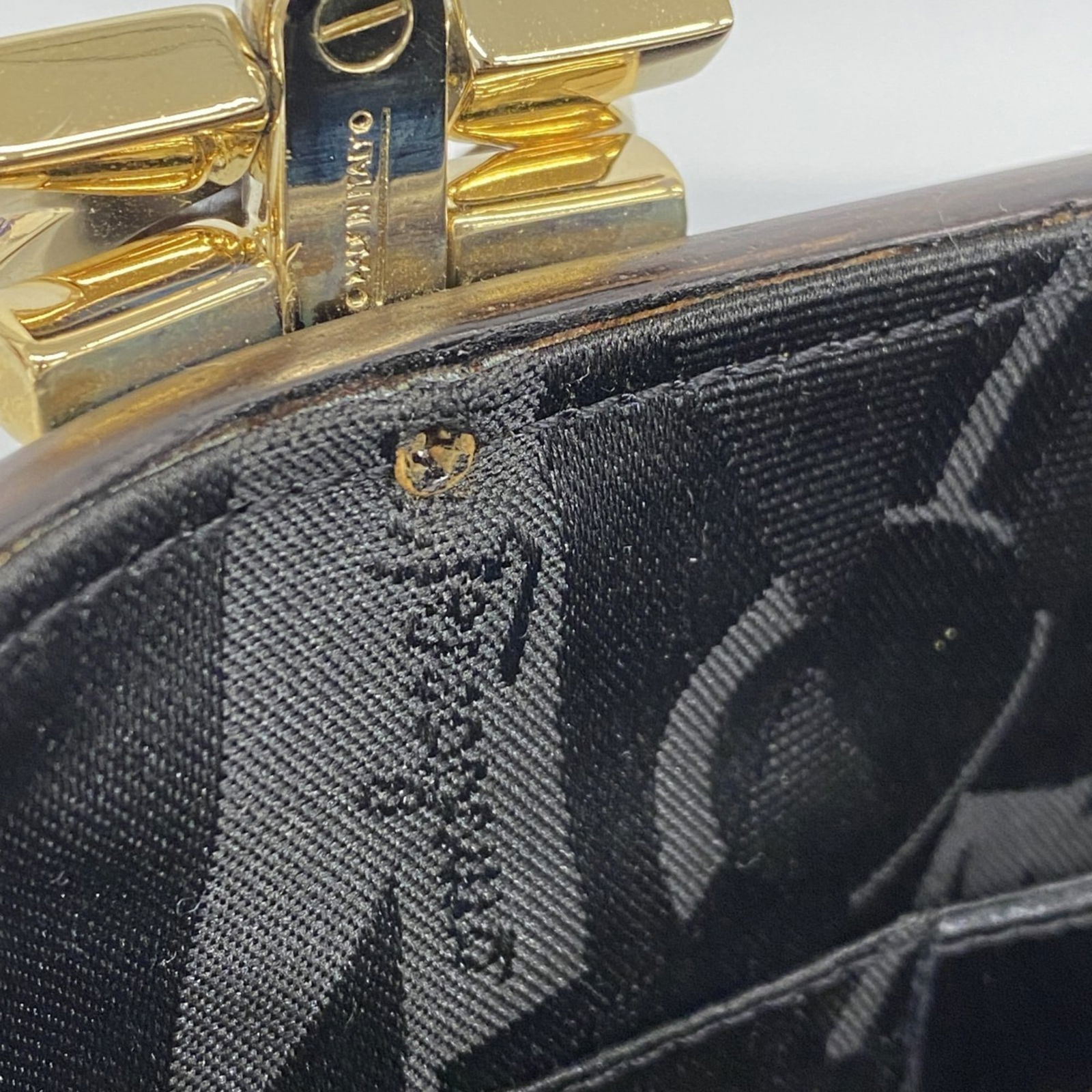 Wood Salvatore Ferragamo Handbag - 8