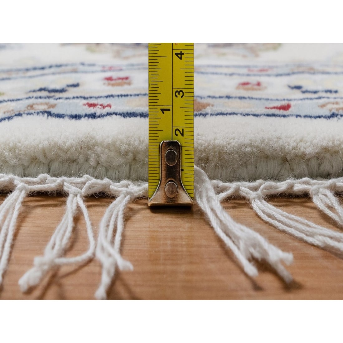 Rug 8'x8' Ivory Nain with Flower Design Hand Knotted Wool and Silk Round - 10