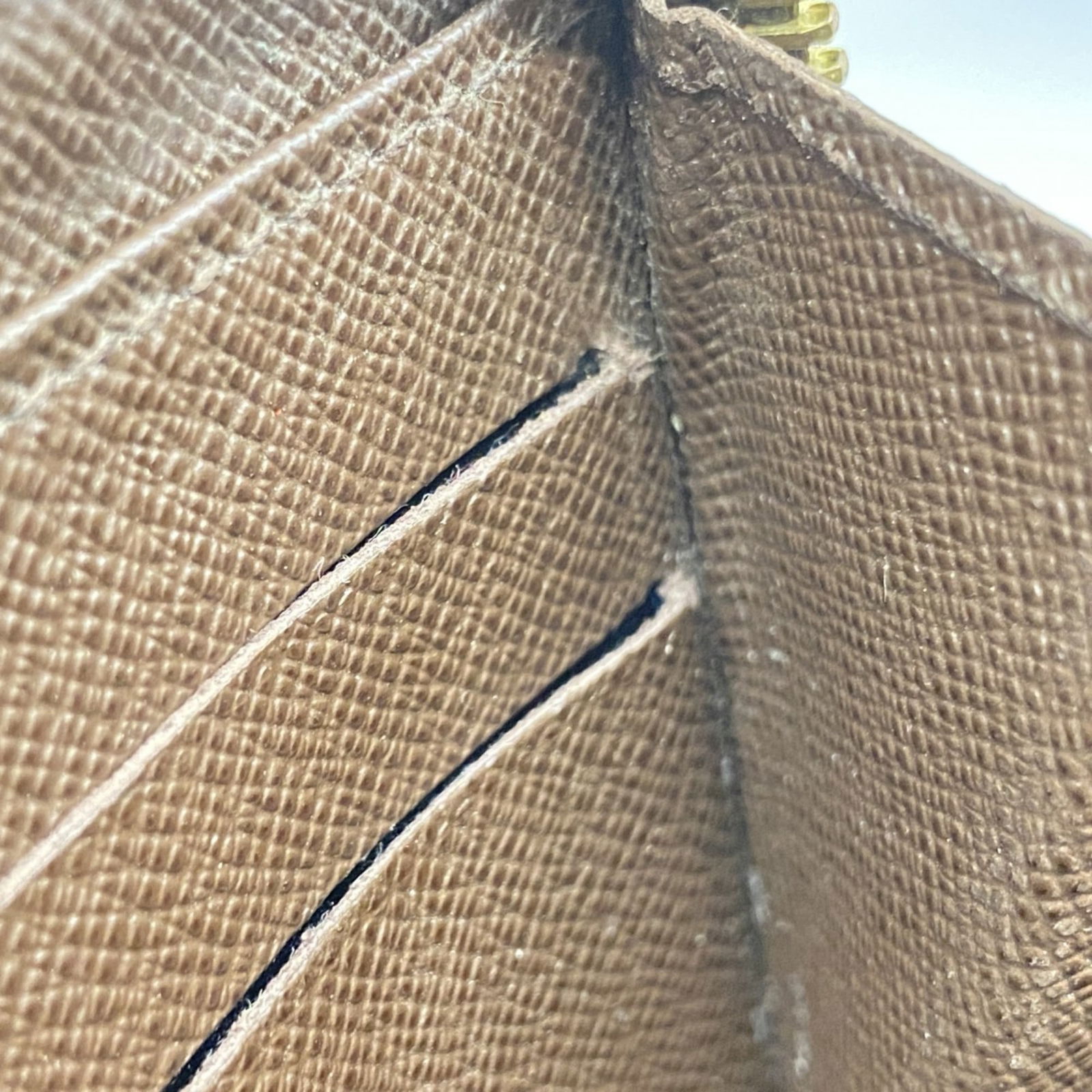 (Bi-Fold) Louis Vuitton Long Wallet - 9