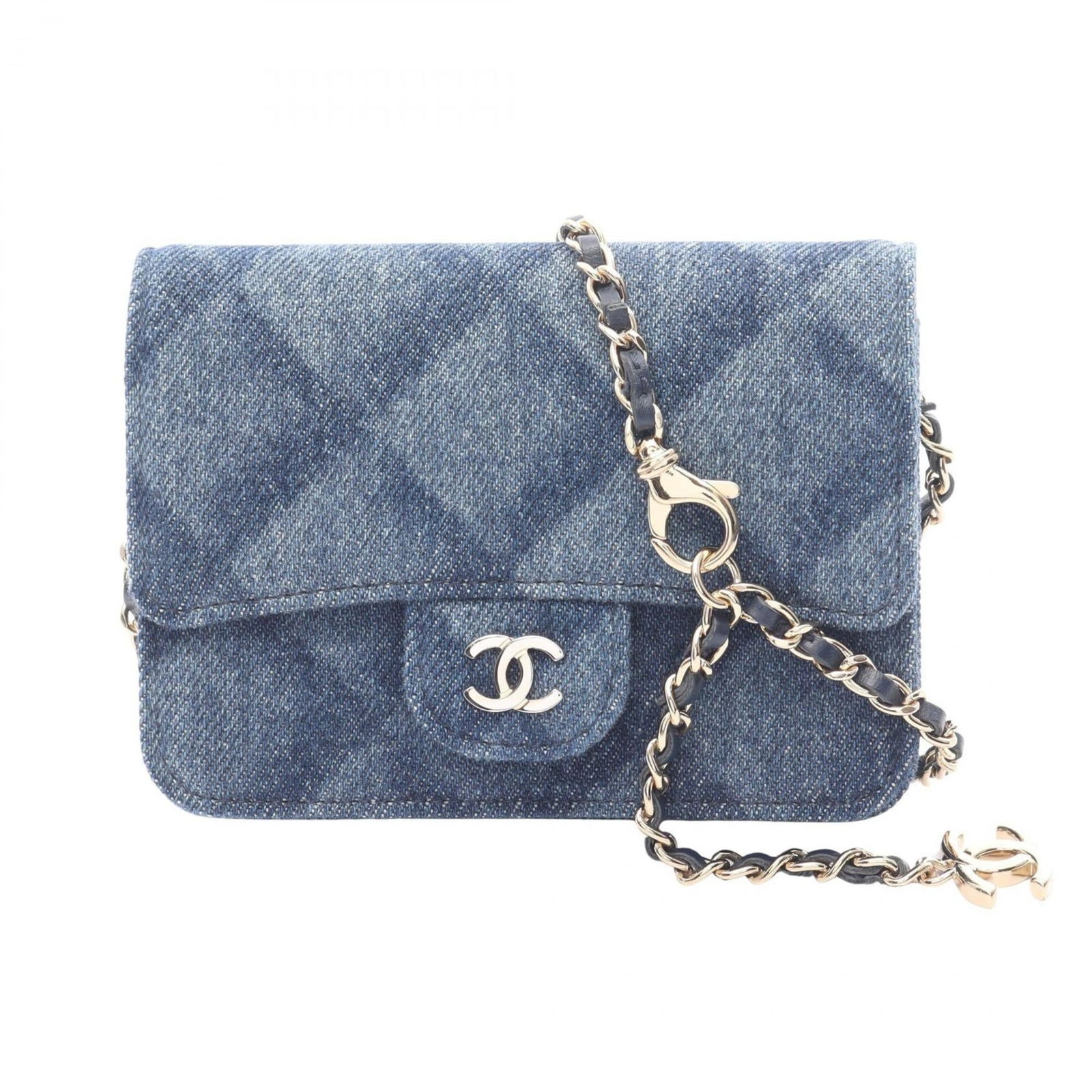 Leather - Chanel Shoulder Bag Denim: Leather - Chanel Shoulder Bag Denim This listing features Leather - Chanel Shoulder Bag Denim. Item specifics are provided below. Item Specifics: Brand: Chanel Type: Shoulder Bag Material: Denim , Lea