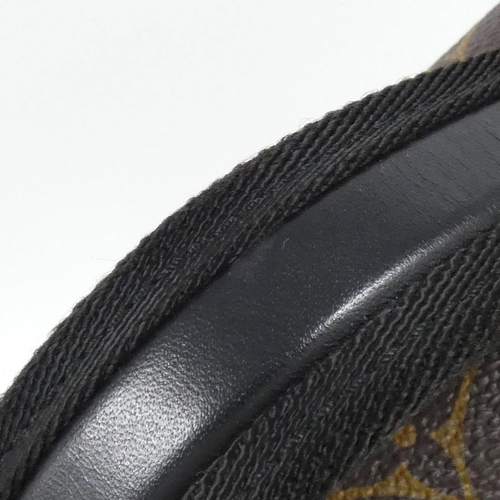 Canvas Louis Vuitton Shoulder Bag Coated - 9