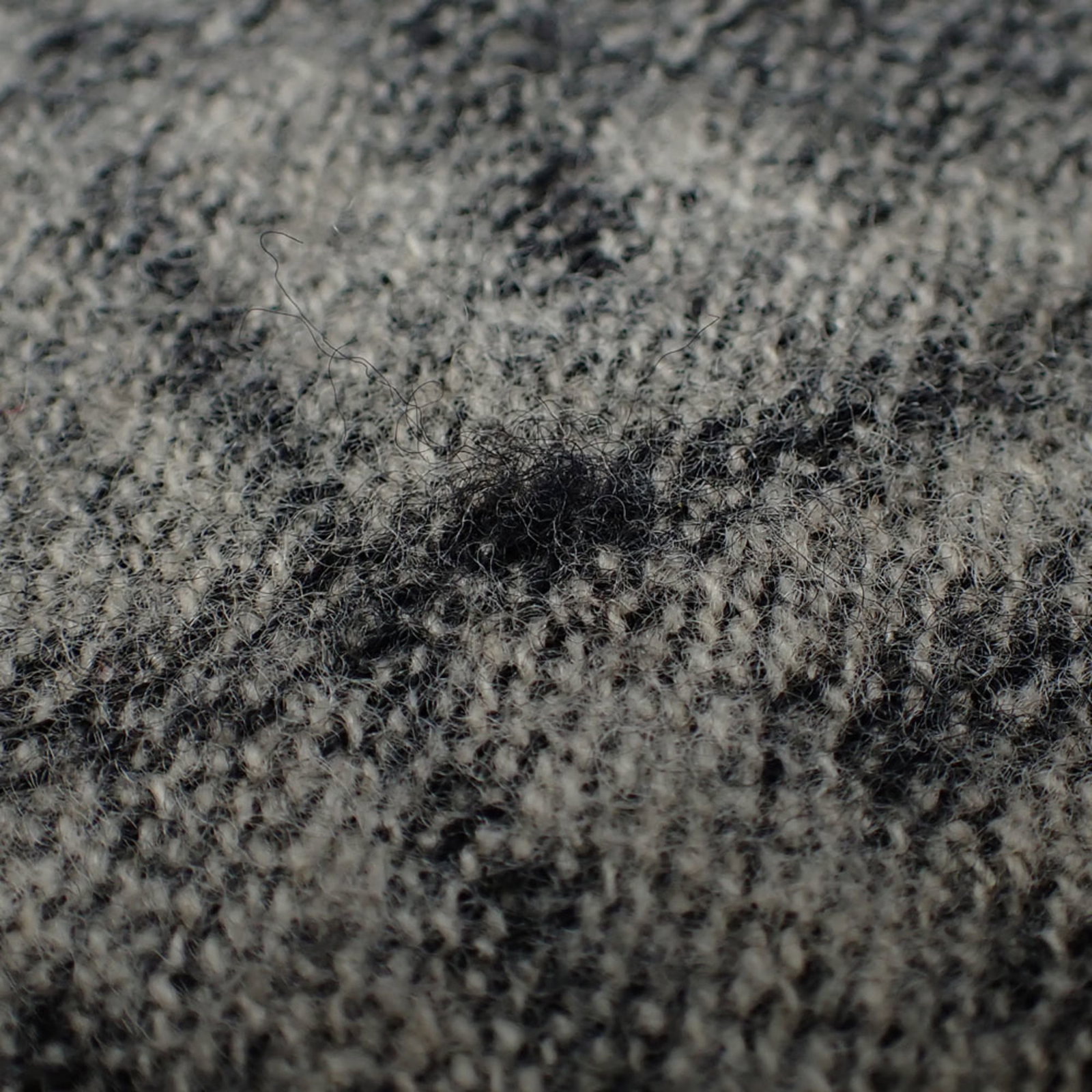 Wool Fendi Stole - 4