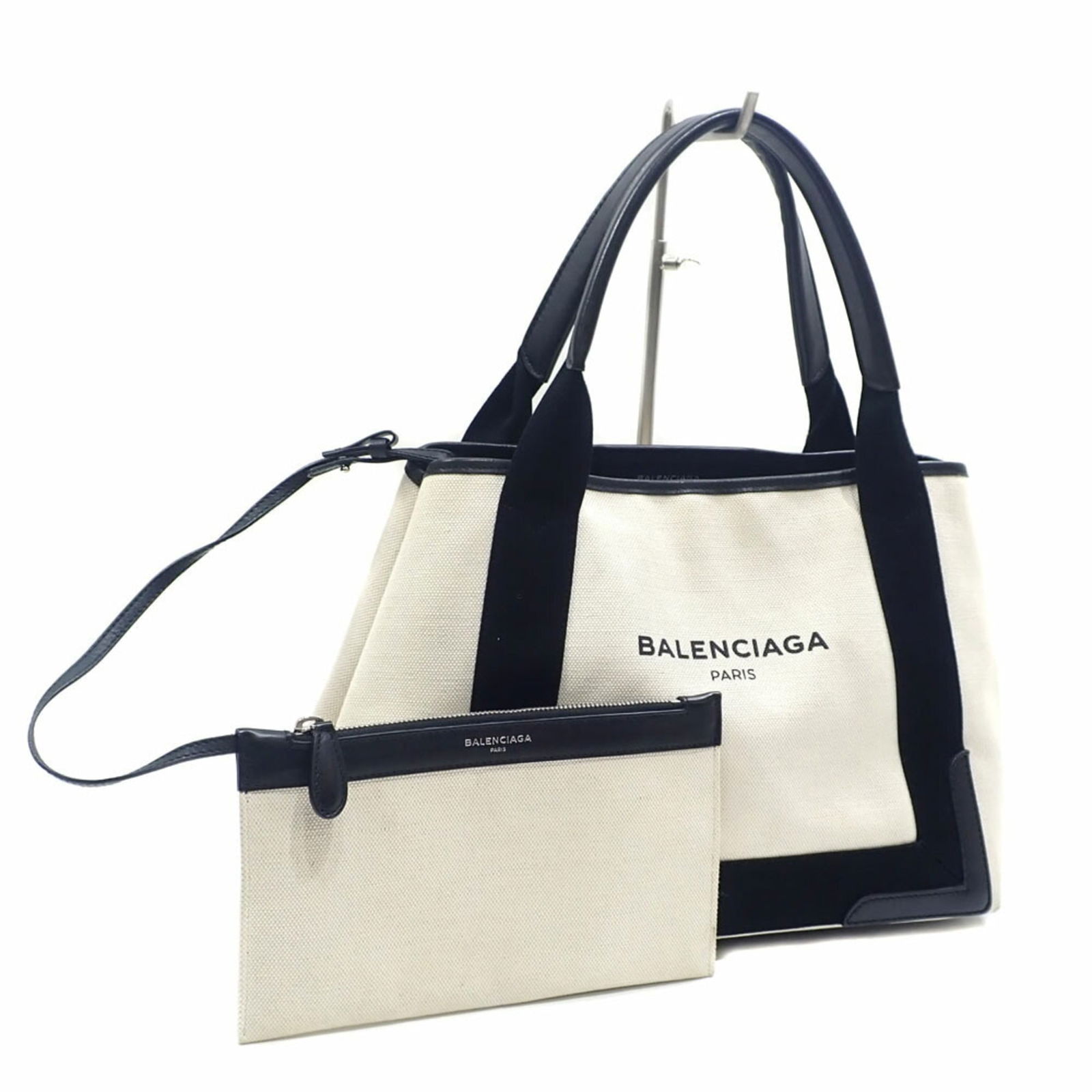Leather - Balenciaga Tote Bag Canvas: Leather - Balenciaga Tote Bag Canvas This listing features Leather - Balenciaga Tote Bag Canvas. Item specifics are provided below. Item Specifics: Brand: Balenciaga Type: Tote Bag Material: Canvas