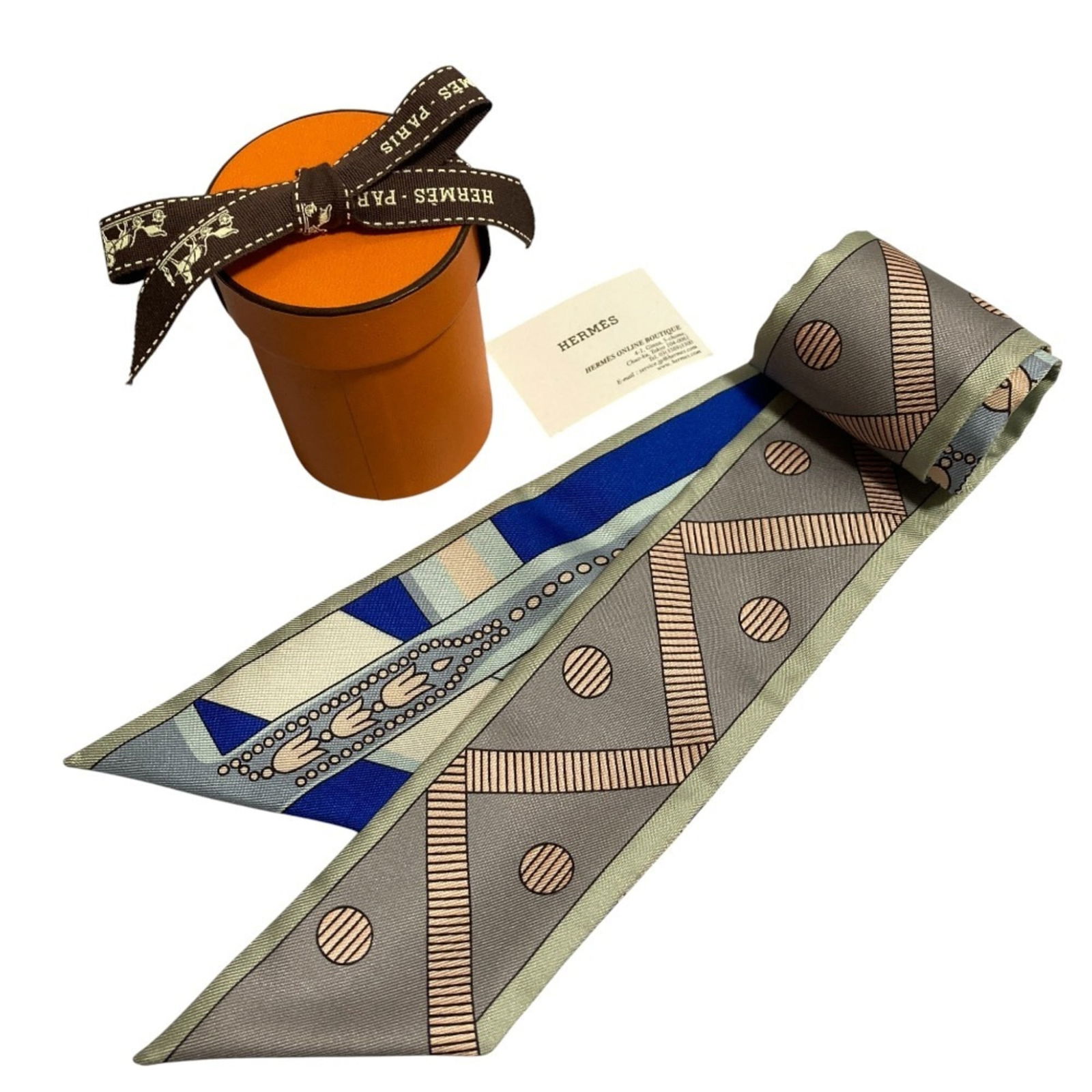 Silk Hermes Scarf: Silk Hermes Scarf This listing features Silk Hermes Scarf. Item specifics are provided below. Item Specifics: Brand: Hermes Type: Scarf Gender: Women Color: Multi-Color Material: Silk Size (Lxw):