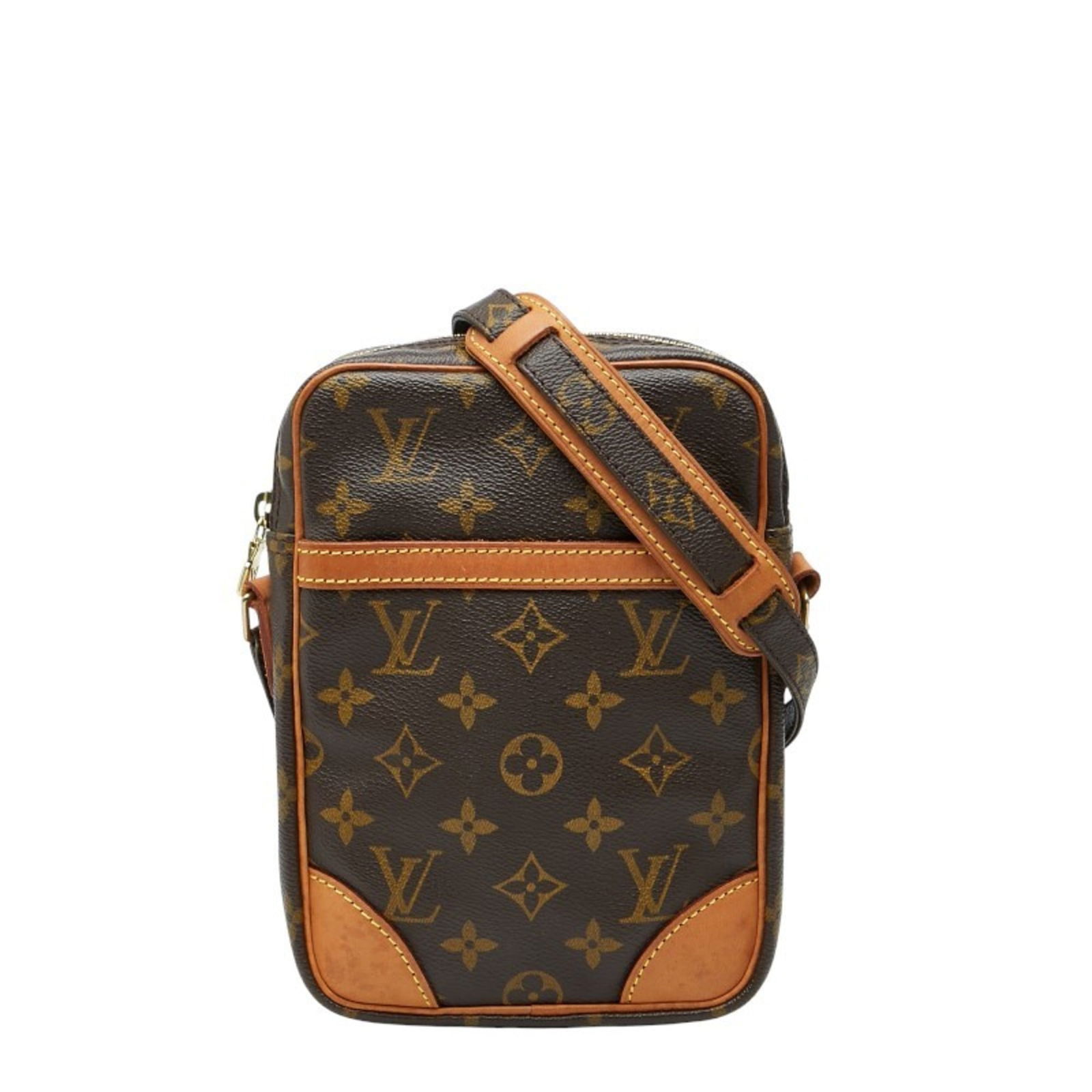 Leather - Louis Vuitton Shoulder Bag Pvc: Leather - Louis Vuitton Shoulder Bag Pvc This listing features Leather - Louis Vuitton Shoulder Bag Pvc. Item specifics are provided below. Item Specifics: Brand: Louis Vuitton Type: Shoulder Bag