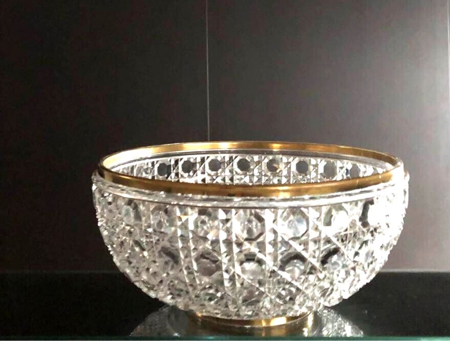 Used Old Baccarat Diamants Pierreries Gilt oversized Bowl 25.5 cm wide 1890s: Used Old Baccarat Diamants Pierreries Gilt oversized Bowl 25.5 cm wide 1890s This listing features Used Old Baccarat Diamants Pierreries Gilt oversized Bowl 25.5 cm wide 1890s. Item specifics are prov
