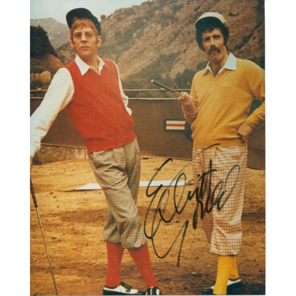 Photo Elliott Gould Autographed 8x10: Photo Elliott Gould Autographed 8x10 This listing features Photo Elliott Gould Autographed 8x10. Item specifics are provided below. Item Specifics: Elliott Gould Autographed 8x10 Photo signed in black