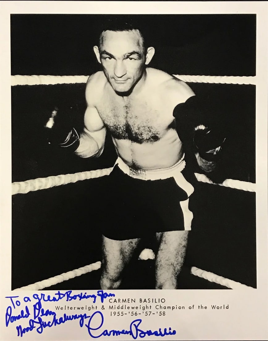 Photo Carmen Basilio Autographed Black & White Boxing 8x10 (1 of 1)
