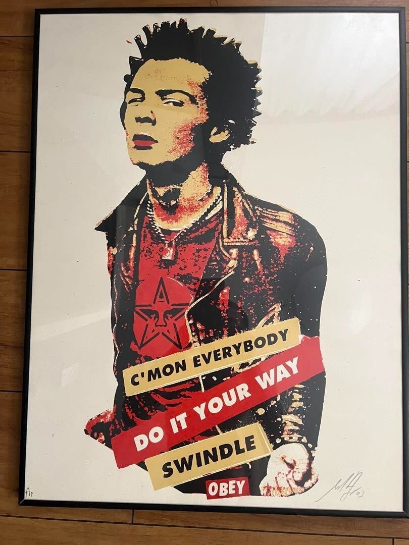 Poster Shepard Fairey Sid Vicious "C'mon Eve 2003 Silkscreen: Poster Shepard Fairey Sid Vicious "C'mon Eve 2003 Silkscreen This listing features Poster Shepard Fairey Sid Vicious "C'mon Eve 2003 Silkscreen. Item specifics are provided below. Item Specifics:
