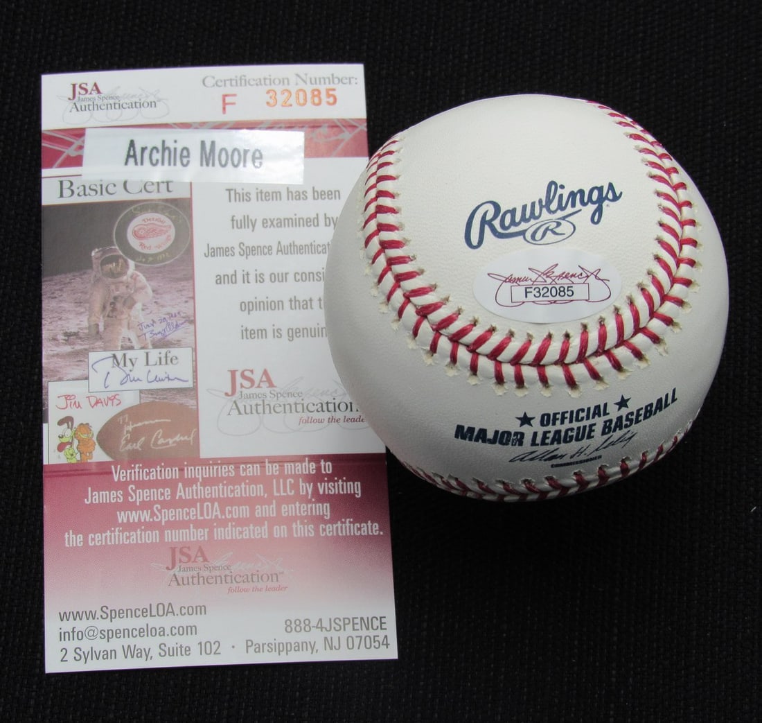 186911 Archie Moore Signed/ Auto Yankees 100th OML Baseball JSA - 2