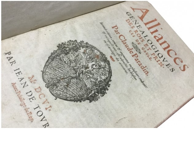 arm Claude Paradin -Alliances Genealogiques des Rois et Princes de Gaule coat of: arm Claude Paradin -Alliances Genealogiques des Rois et Princes de Gaule coat of This listing features arm Claude Paradin -Alliances Genealogiques des Rois et Princes de Gaule coat of. Item specifics