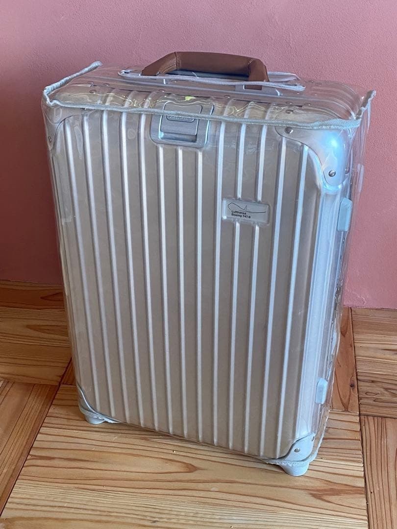 32L - RIMOWA TOPAS Lufthansa B747-8 Suitcase/ Carry-on case - 2 wheels (1 of 18)