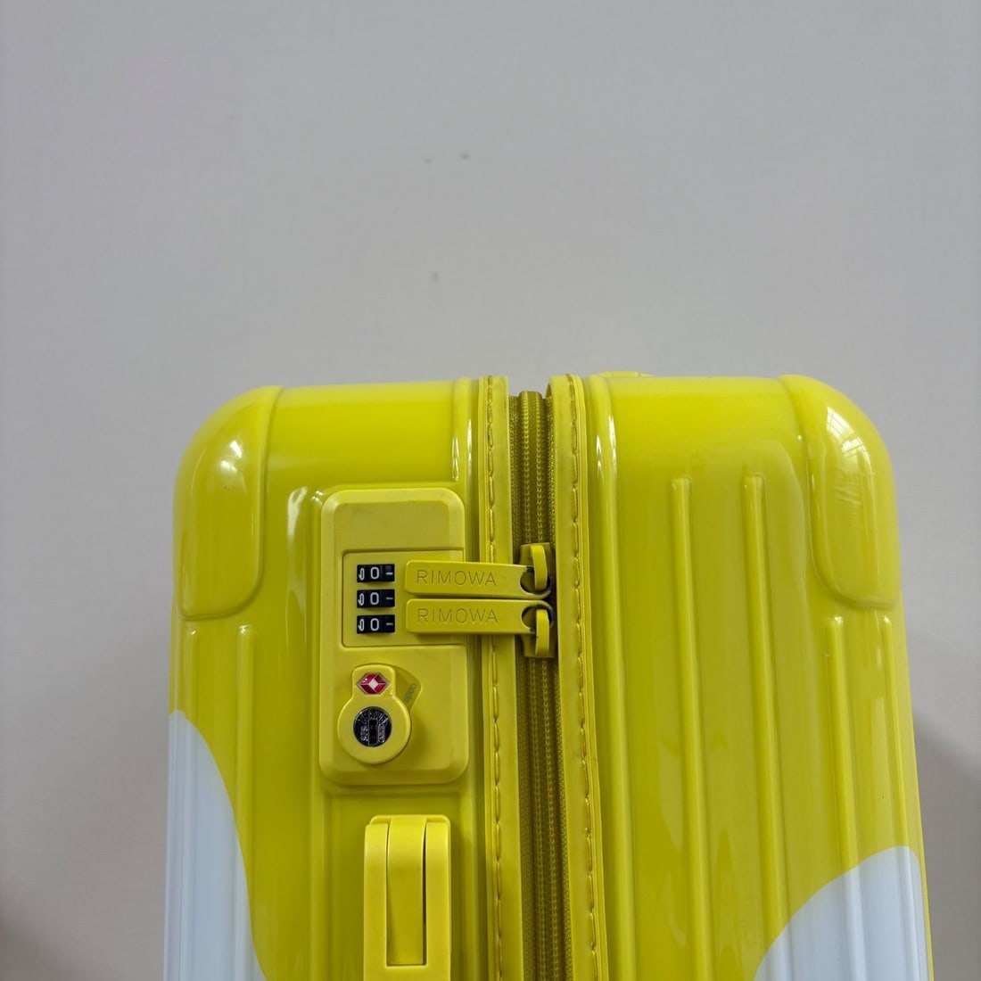 Carry-On RIMOWA x CHAOS Essential Cabin 36L White Yellow 4-Wheel Suitcase - 11