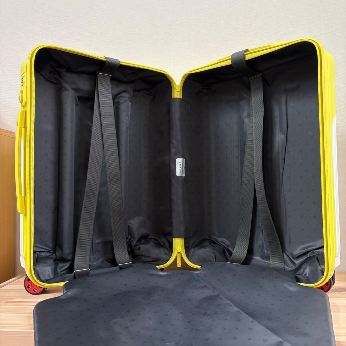 Carry-On RIMOWA x CHAOS Essential Cabin 36L White Yellow 4-Wheel Suitcase - 14