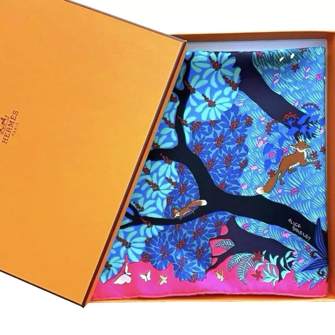 Box Vintage HERMES Carre 90 Scarf Dans Un Jardin Anglais Pink/ Blue Mint w/ (1 of 15)