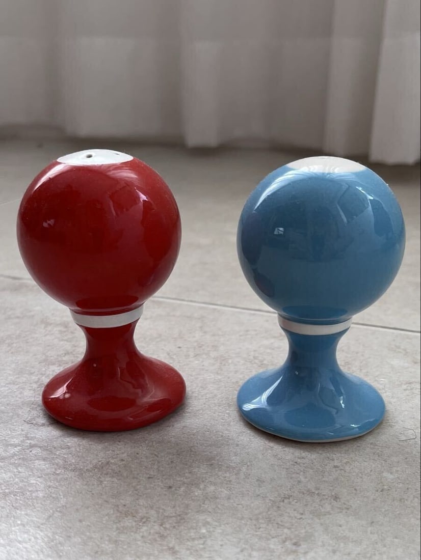 60s Alexander Girardot La Fonda del Sol Salt & Pepper Set (B) (1 of 4)