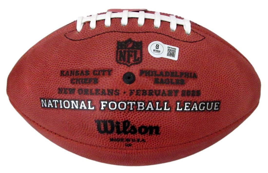 195540 A.J. Brown Signed/ Auto Super Bowl LIX Logo Duke Football Eagles Beckett - 3