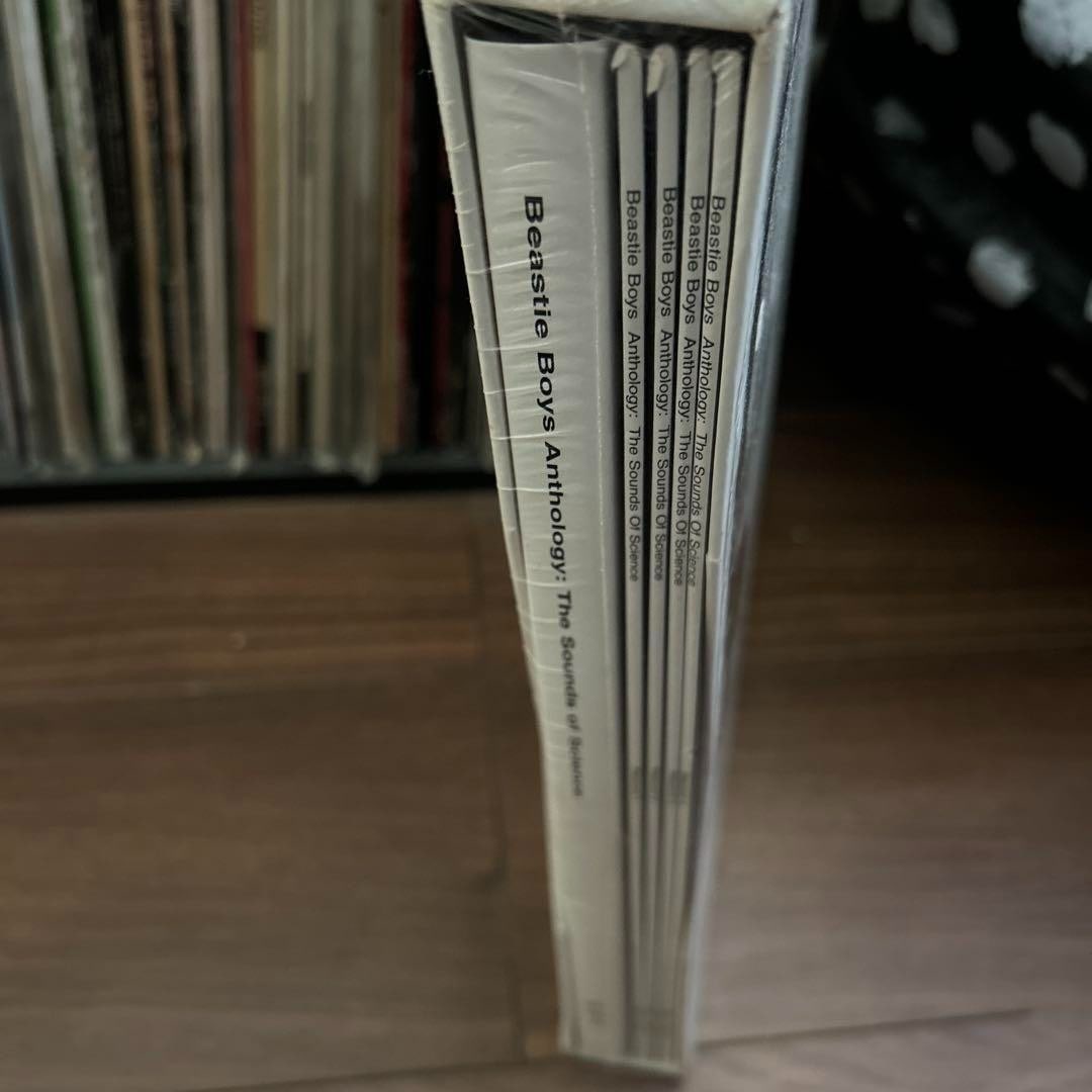 000 copies - BEASTIE BOYS ANTHOLOGY THE SOUNDS OF SCIENCE Limited to 6 - 7