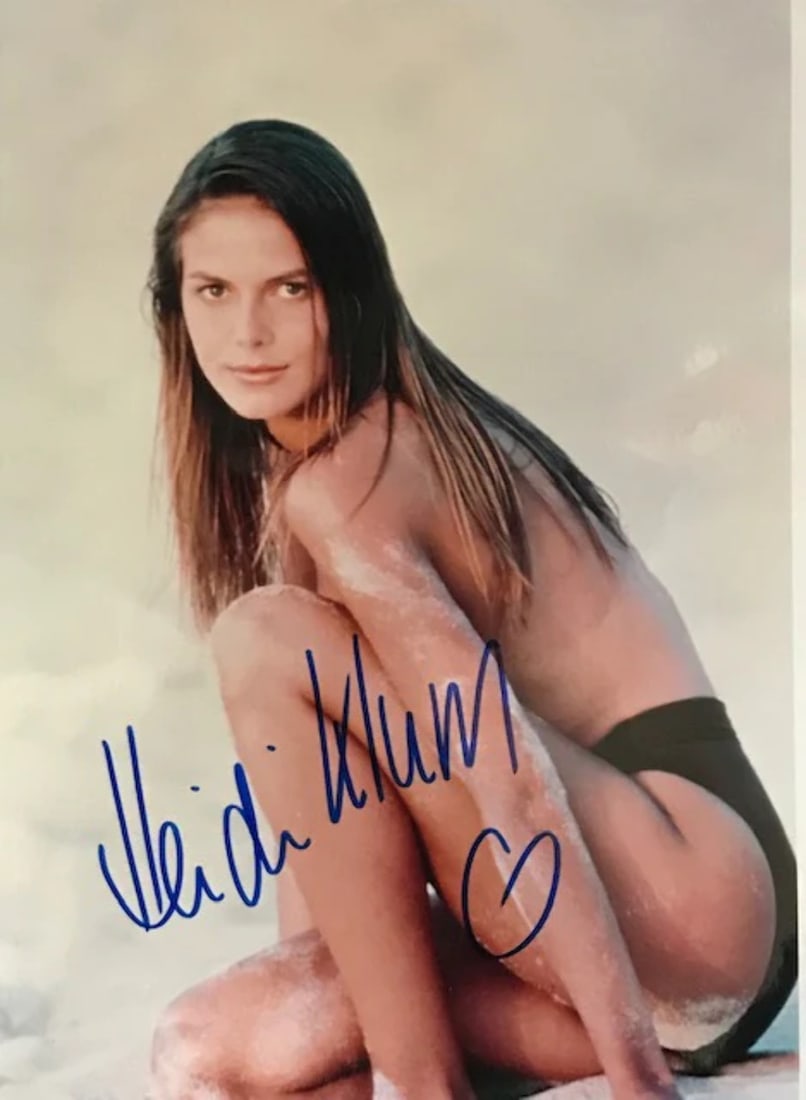 Photo Heidi Klum Autographed 8x10 Celebrity: Photo Heidi Klum Autographed 8x10 Celebrity This listing features Photo Heidi Klum Autographed 8x10 Celebrity. Item specifics are provided below. Item Specifics: Heidi Klum Autographed 8x10