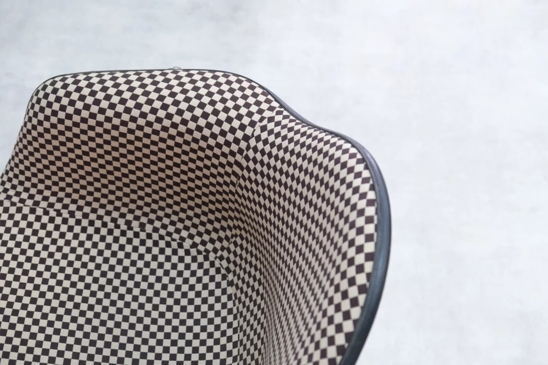 only CHARLES & RAY EAMES HERMAN MILLER FIBERGLASS ARMSHELL CHAIR CHECKER seat - 3