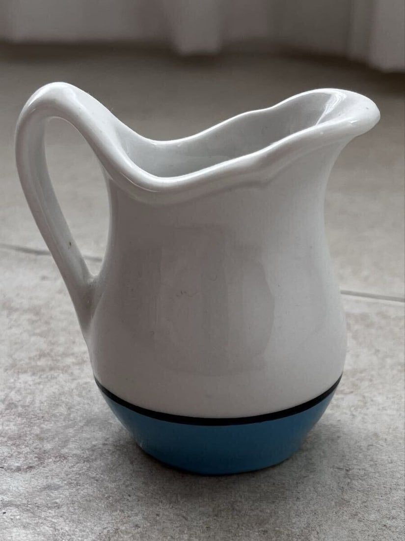 1960s Alexander Girardot La Fonda del Sol Milk Creamer (1 of 5)