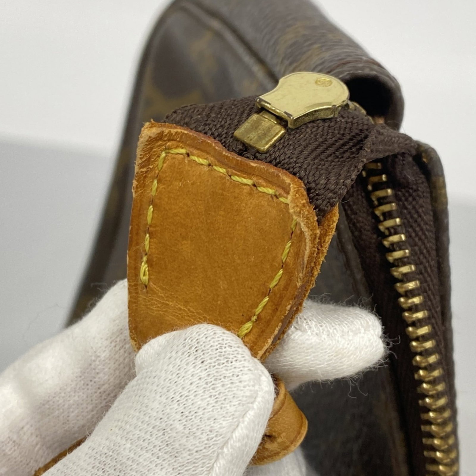 Pouch Louis Vuitton - 10