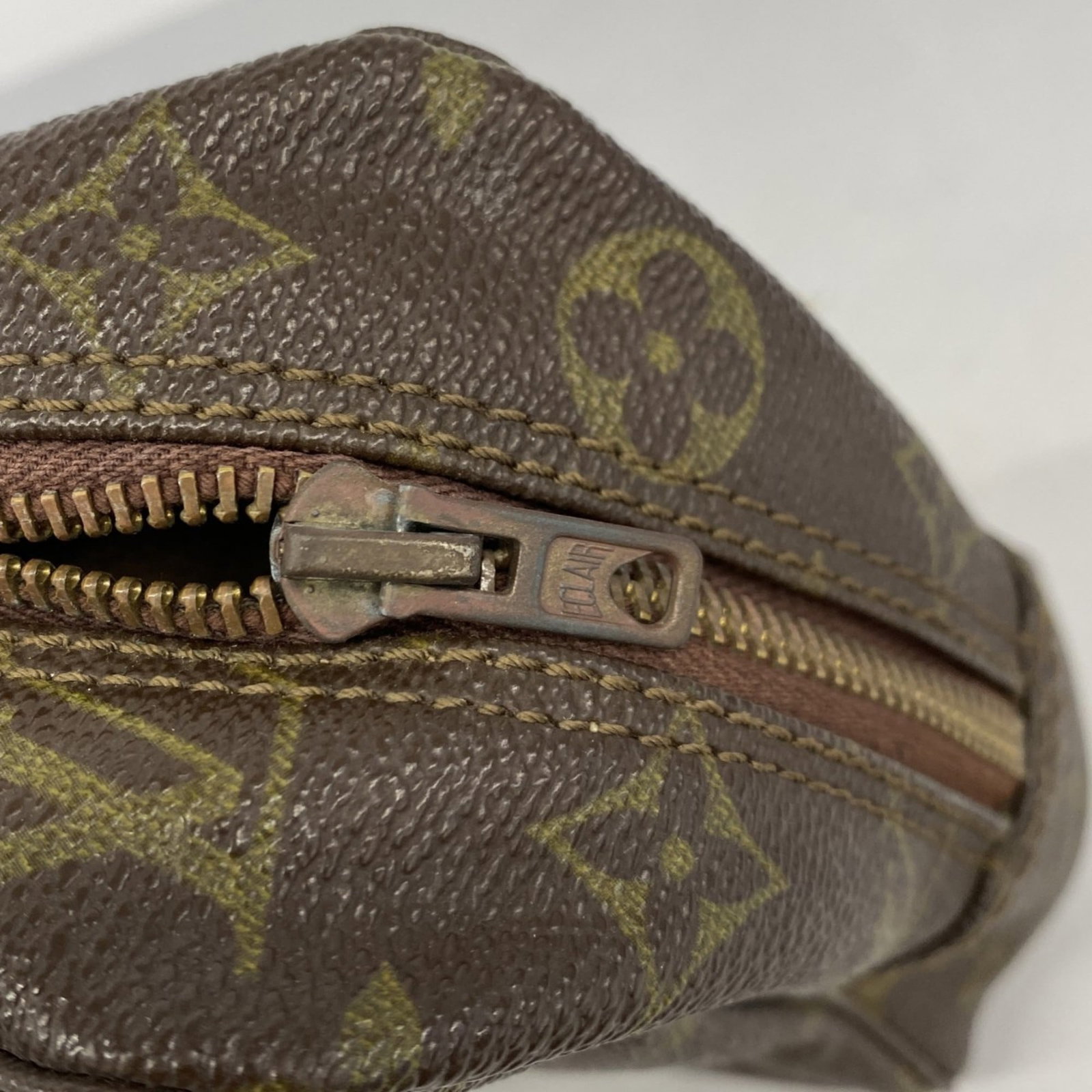 Pouch Louis Vuitton - 12