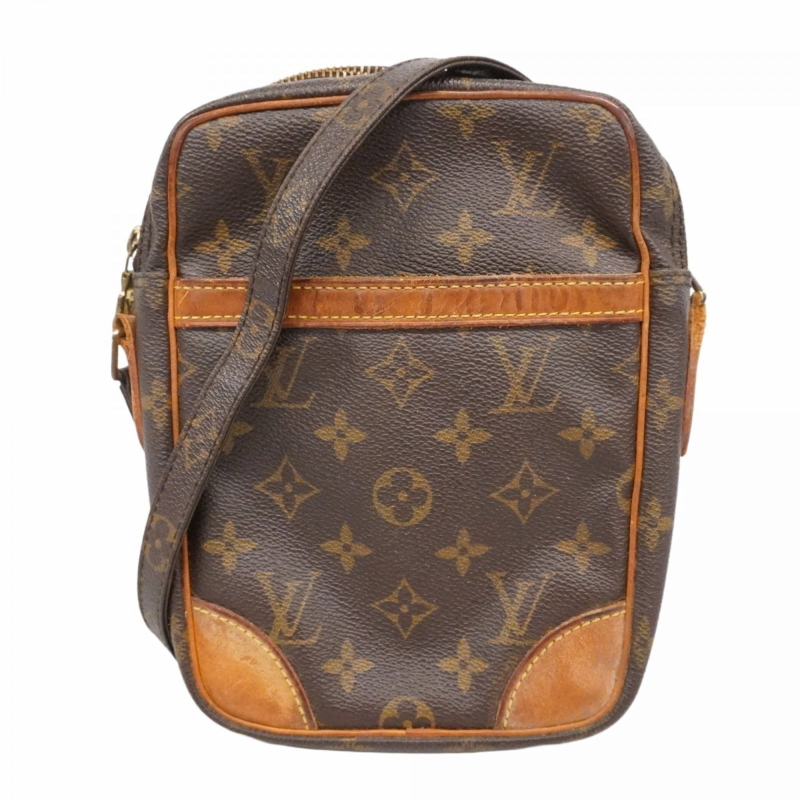 Bag Louis Vuitton Shoulder: Bag Louis Vuitton Shoulder This listing features Bag Louis Vuitton Shoulder. Item specifics are provided below. Item Specifics: Brand: Louis Vuitton Type: Shoulder Bag Color: Brown Gender: Women Size