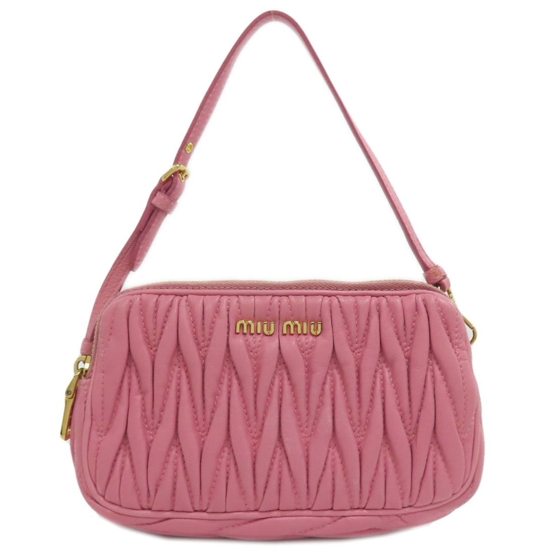 Leather MIUMIU Materasse Accessory pouch: Leather MIUMIU Materasse Accessory pouch This listing features Leather MIUMIU Materasse Accessory pouch. Item specifics are provided below. Item Specifics: Brand: MIUMIU Style: Accessory pouch Exterio