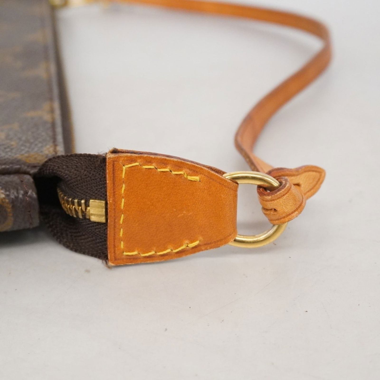 Pouch Louis Vuitton - 13