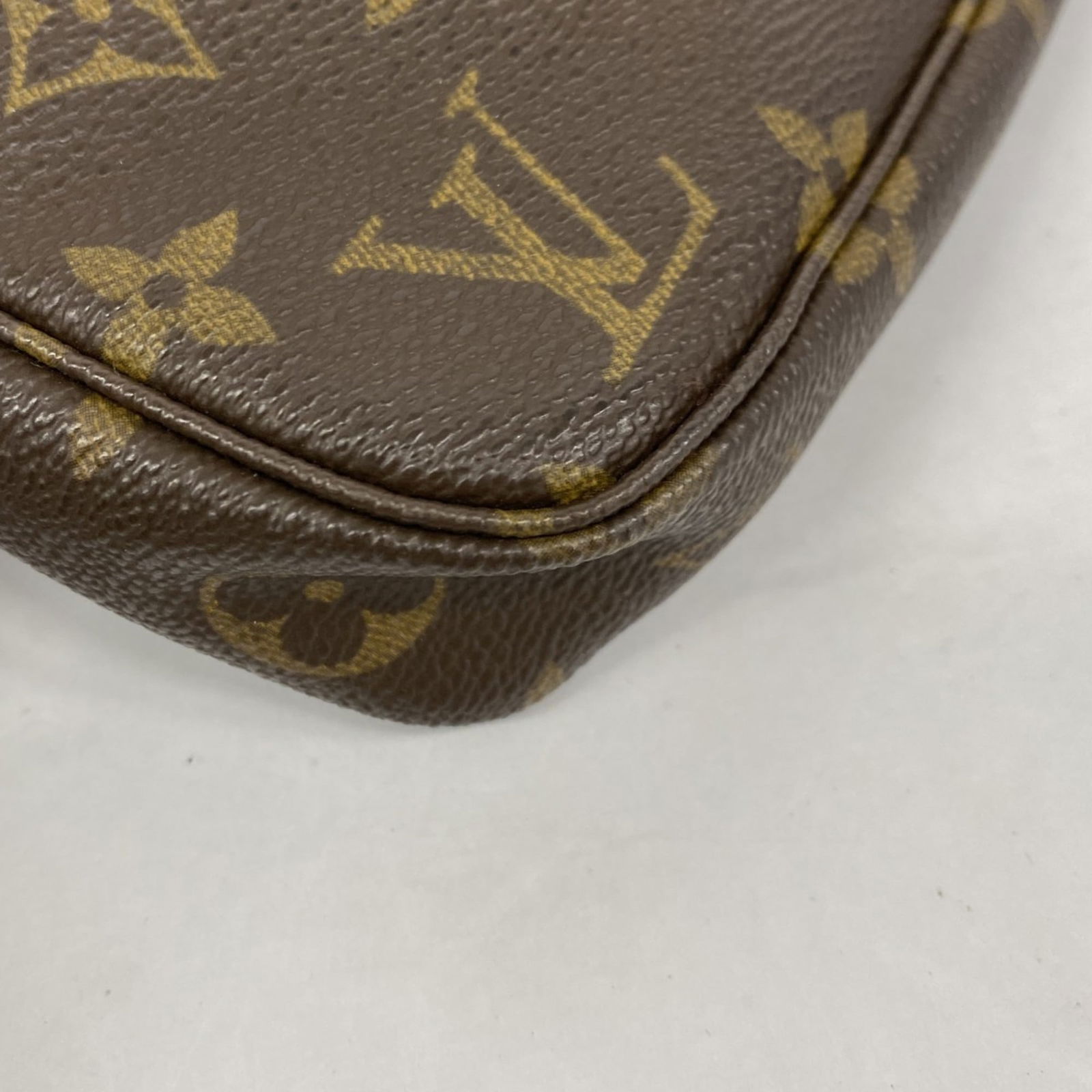 Pouch Louis Vuitton - 9