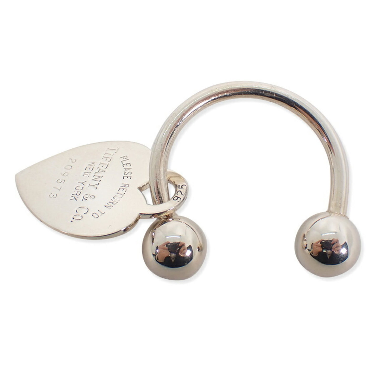 925 Tiffany Keyring Sterling Silver: 925 Tiffany Keyring Sterling Silver This listing features 925 Tiffany Keyring Sterling Silver. Item specifics are provided below. Item Specifics: Brand: Tiffany Type: Keyring Gender: Women Material: S