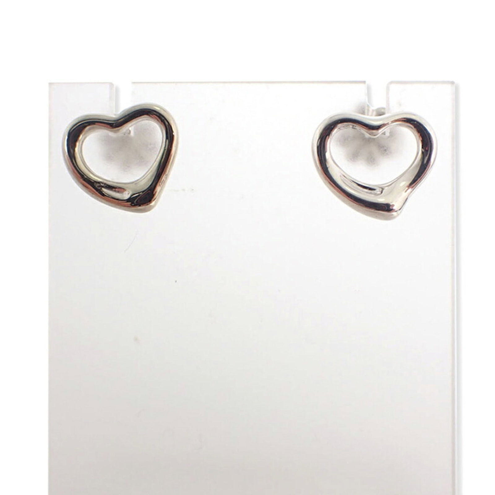 925 Tiffany Stud Earrings Sterling Silver: 925 Tiffany Stud Earrings Sterling Silver This listing features 925 Tiffany Stud Earrings Sterling Silver. Item specifics are provided below. Item Specifics: Brand: Tiffany Type: Stud Earrings Gender:
