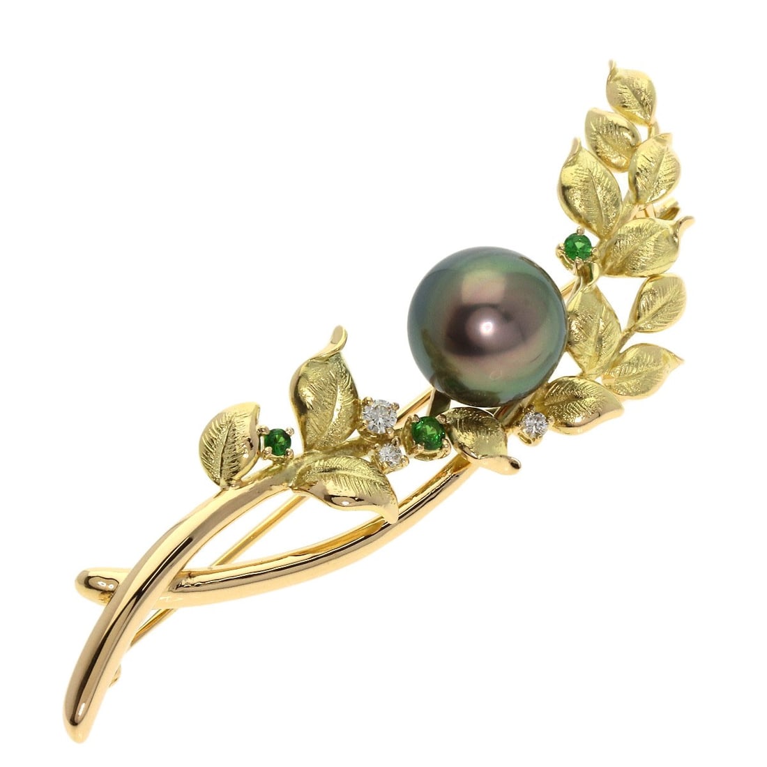 Gold TASAKI Pearl Diamond Brooch K18 Yellow: Gold TASAKI Pearl Diamond Brooch K18 Yellow This listing features Gold TASAKI Pearl Diamond Brooch K18 Yellow. Item specifics are provided below. Item Specifics: Brand: TASAKI Style: Brooch Material:
