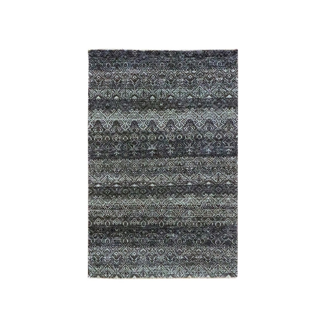 Rug 3'1"x5' Gray Small Repetitive Kohinoor Heritta Hand Knotted Pure Wool: Rug 3'1"x5' Gray Small Repetitive Kohinoor Heritta Hand Knotted Pure Wool This listing features Rug 3'1"x5' Gray Small Repetitive Kohinoor Heritta Hand Knotted Pure Wool. Item specifics are provided b