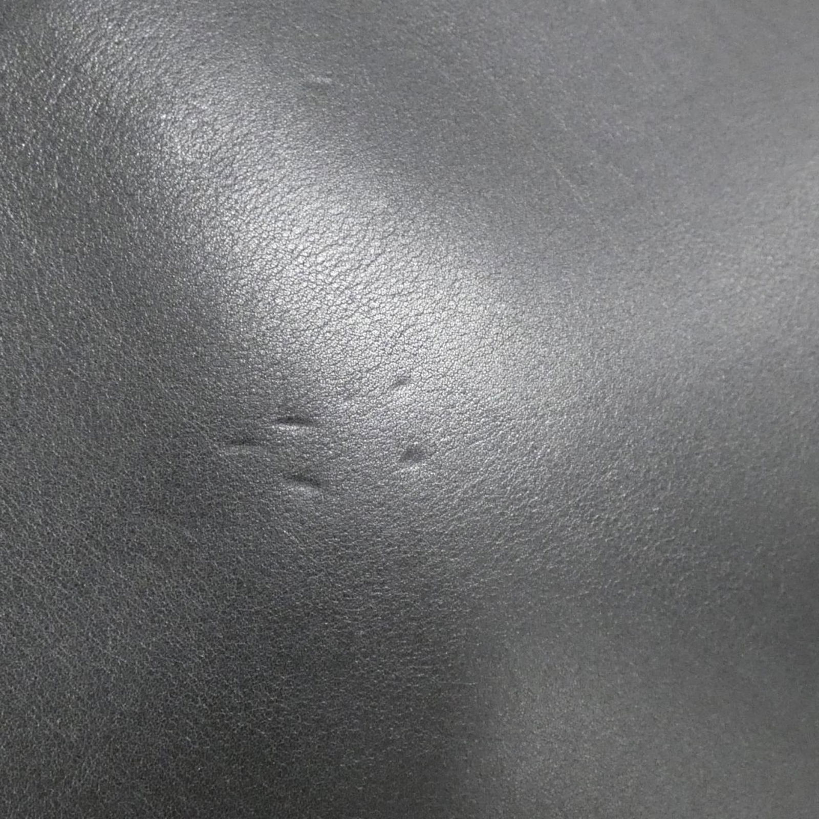 Leather Chanel Handbag - 4