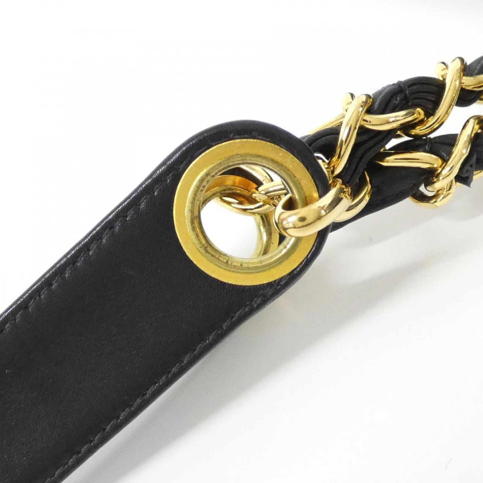 Leather Chanel Handbag - 5