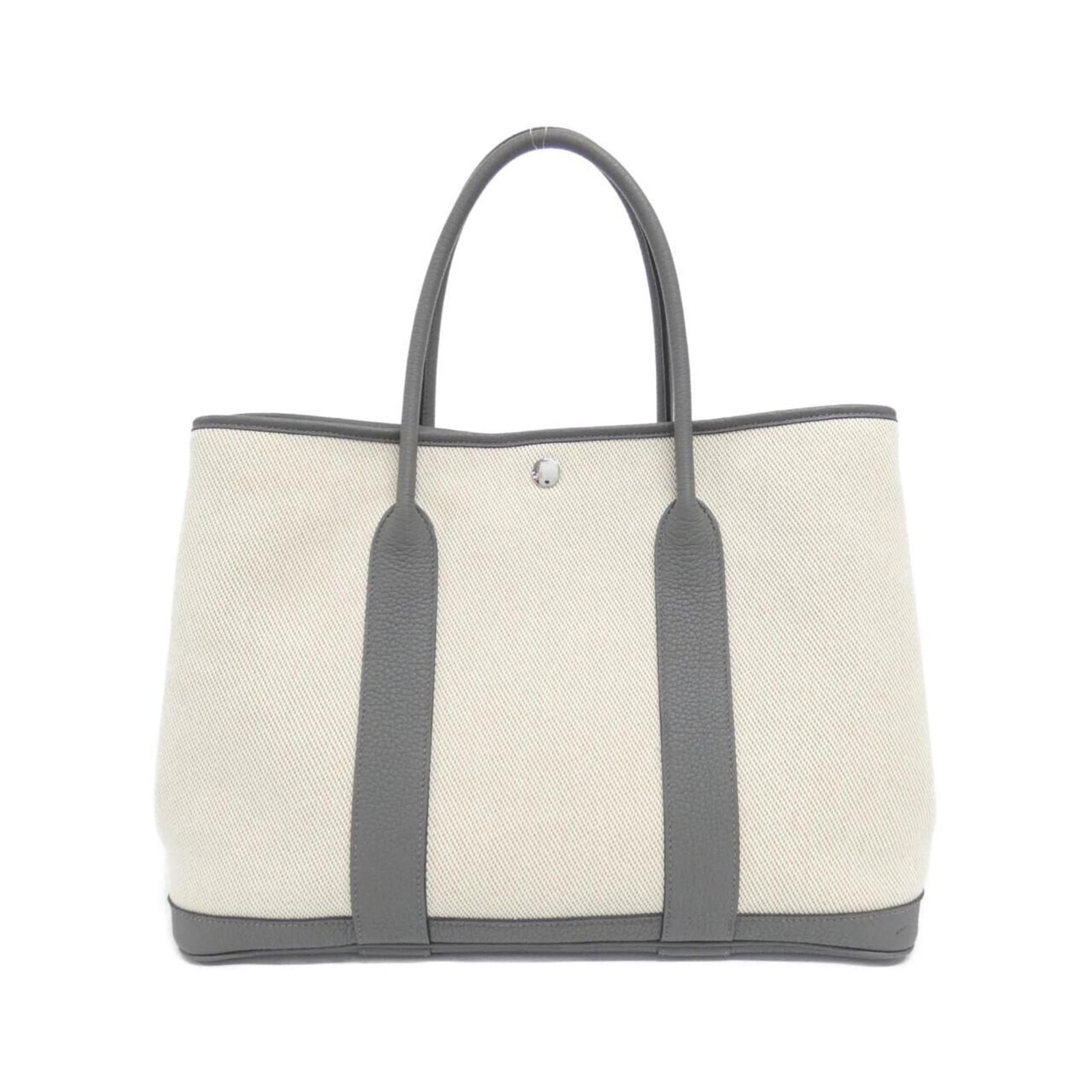 Negonda Leather - Hermes Handbag Toile H: Negonda Leather - Hermes Handbag Toile H This listing features Negonda Leather - Hermes Handbag Toile H. Item specifics are provided below. Item Specifics: Brand: Hermes Type: Handbag Material: Toile