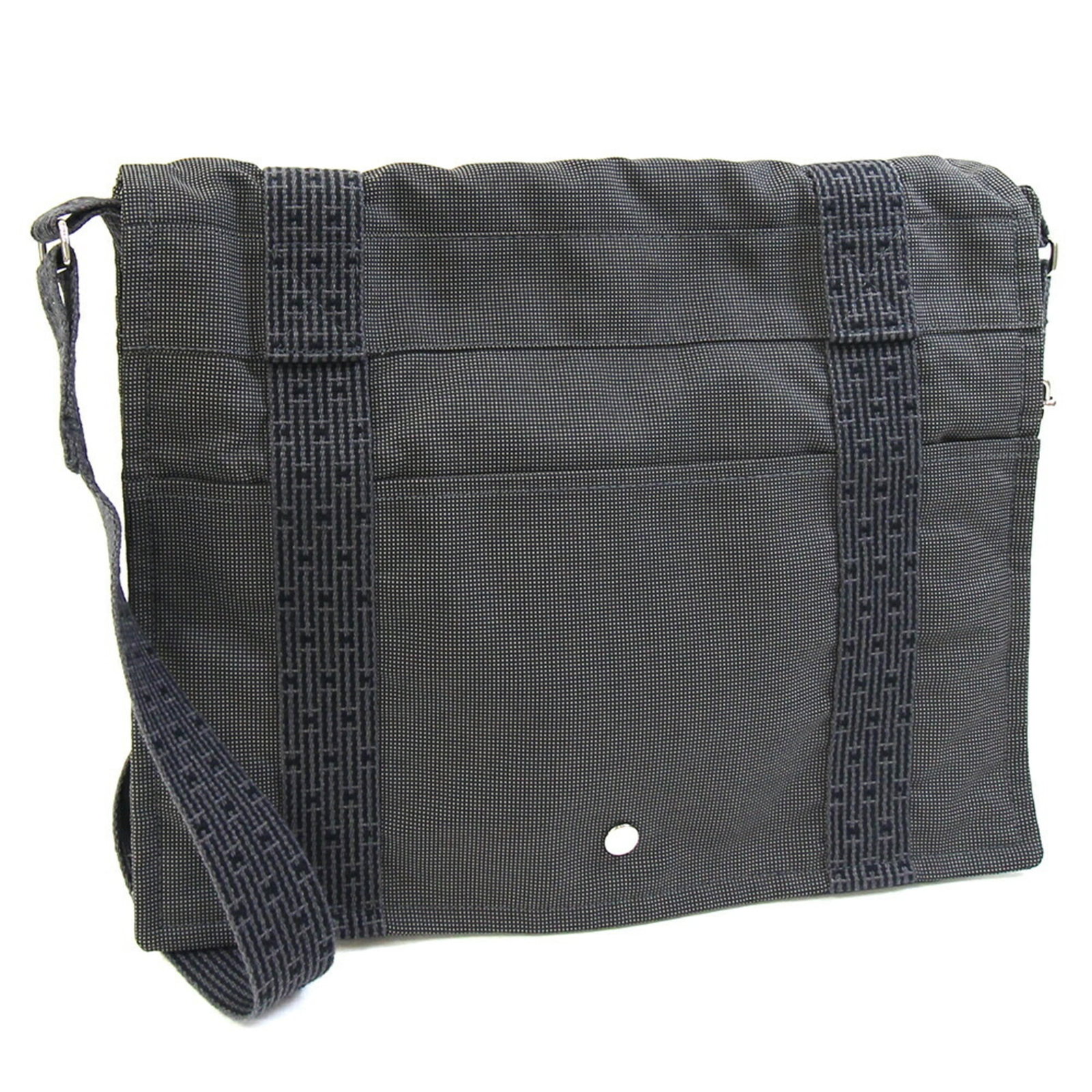 Canvas Hermes Shoulder Bag: Canvas Hermes Shoulder Bag This listing features Canvas Hermes Shoulder Bag. Item specifics are provided below. Item Specifics: Brand: Hermes Type: Shoulder Bag Material: Canvas Color: Gray Gender: Me